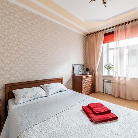 Central Apartments Rynok Leopoli Esterno foto