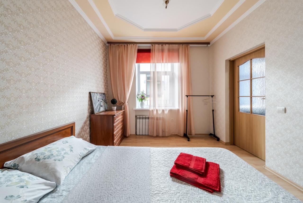 Central Apartments Rynok Leopoli Esterno foto